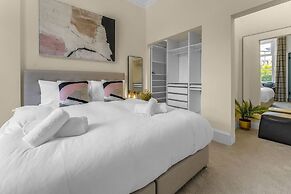 Stylish Elegance in City s Heart