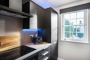 Central-1bed Flat in Aberdeen Area