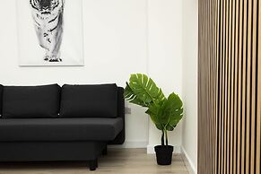 4 Bedrooms-2bath-free Parking