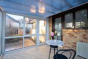 Comfy 3 Bed House - Free Parking
