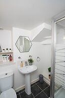 2bed-2bath Flat City Centre