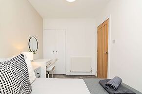 3 Bedroom House-free Parking
