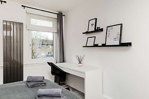 3 Bedroom House-free Parking