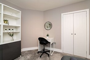 3 Bedroom House-free Parking