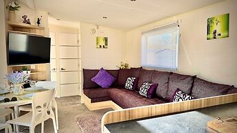 Marton Mere - 3 Bedroom Caravan