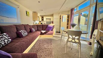 Marton Mere - 3 Bedroom Caravan