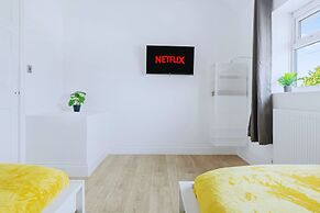 4 Bedrooms - 3 Bathrooms House