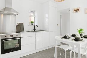 4 Bedrooms - 3 Bathrooms House