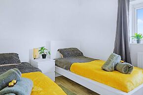 4 Bedrooms - 3 Bathrooms House