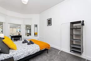 5 Individual Beds - Free Parking