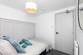 5 Bedroom Apartment - Galashiels