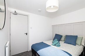 5 Bedroom Apartment - Galashiels
