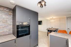 5 Bedroom Apartment - Galashiels