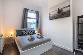 4 Bedrooms-4 Bathrooms House