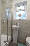 4 Bedrooms-4 Bathrooms House