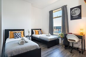 4 Bedrooms-4 Bathrooms House