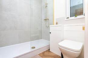 1 Bed Cozy Apartment-parking