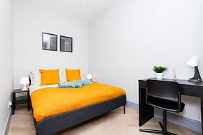 1 Bedroom Apartment-free Parking