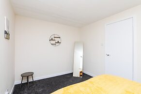 1 Bed-ground Floor-free Parking