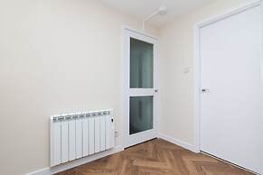 1 Bed-ground Floor-free Parking