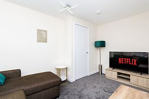 1 Bed-ground Floor-free Parking