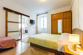 Secret & Stylish Hideaway Apartments Zadar Old Town