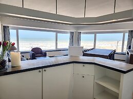 Apartment Albertstrand With Stunning Seafront View