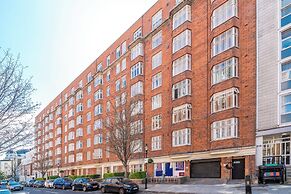 JOIVY 2-bed flat near Notting Hill