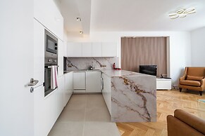 JOIVY 2-bed flat near Notting Hill