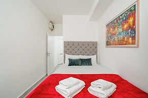 JOIVY 2-bed flat near Notting Hill