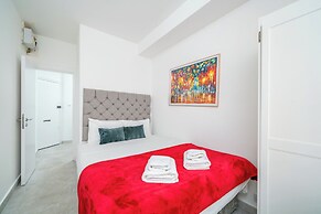 JOIVY 2-bed flat near Notting Hill
