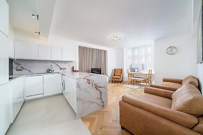 JOIVY 2-bed flat near Notting Hill