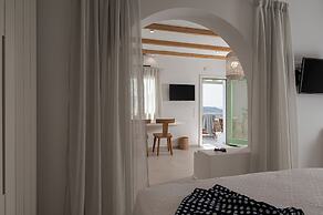 Castello Amorgos Suites