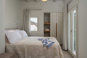 Castello Amorgos Suites