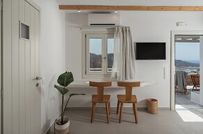 Castello Amorgos Suites