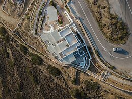 Castello Amorgos Suites