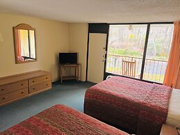 Newfound Lodge on the river