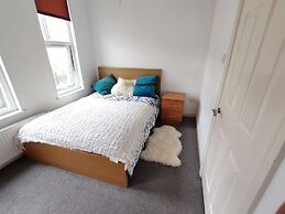 1 Bed-sleeps 4-pet Friendly-central Location