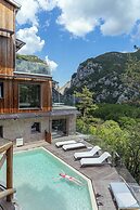 LA FORESTALE Luxury Ecolodge