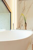 LA FORESTALE Luxury Ecolodge