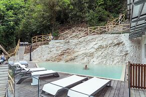 LA FORESTALE Luxury Ecolodge