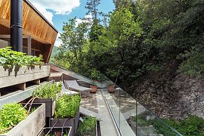 LA FORESTALE Luxury Ecolodge