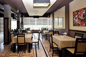 Opus Hotel
