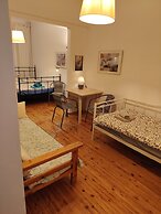 Cosy Open Large Studio By Galerious Parace D111