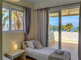 Almirikia Villa