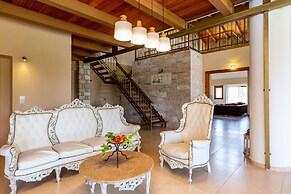 Golden Sand Beach Villa