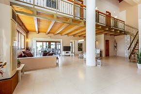 Golden Sand Beach Villa