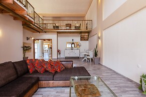 Golden Sand Beach Villa