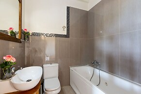 Golden Sand Beach Villa