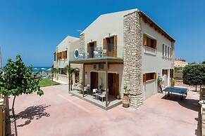 Golden Sand Beach Villa